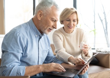 couple ordering medication online