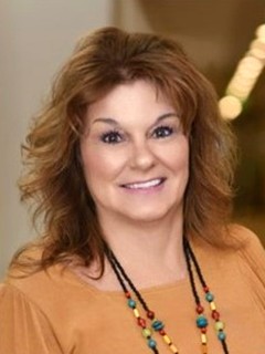 Market Leader Janet Pogar oversees Manatee, Sarasota, Charlotte, Hardee, Highlands, Glades, DeSoto, Lee, Collier, and Hendry counties.